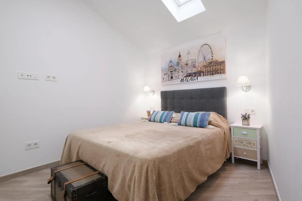 Malasana 51, New Art Apartment, Breakfast Included, Historic Center, Quite Neighborhood, Ml Malaga