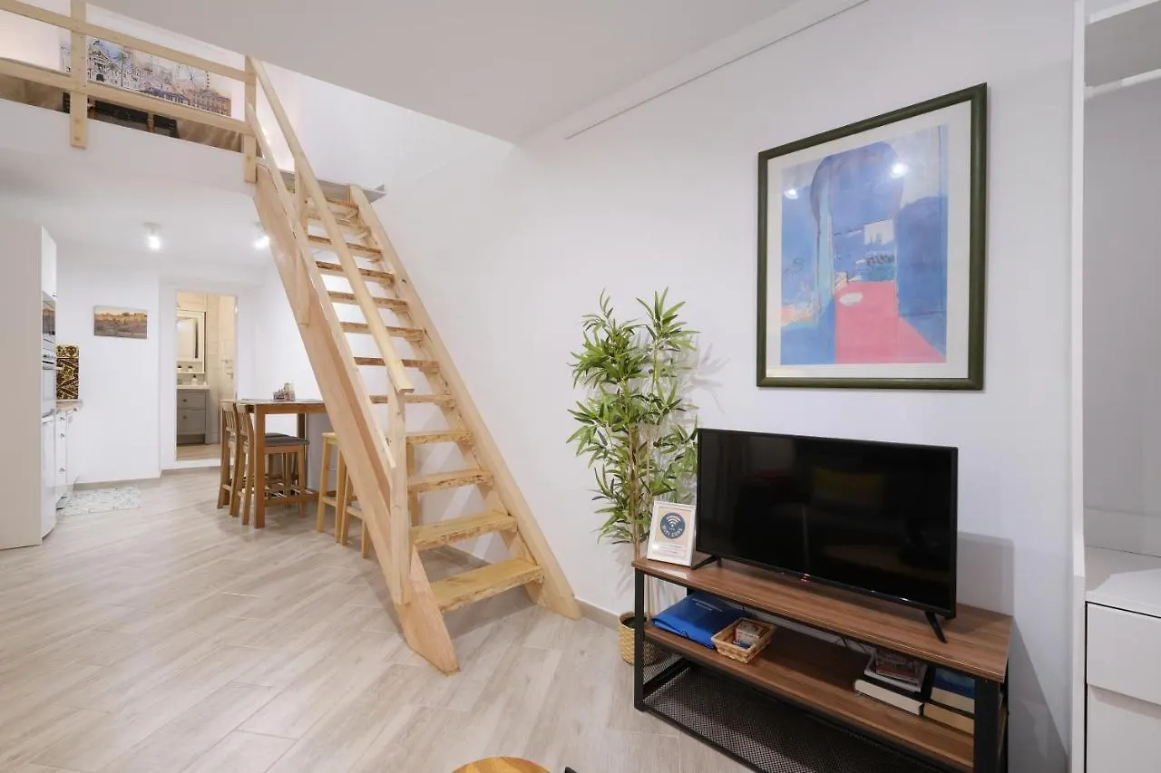 Malasana 51, New Art Apartment, Breakfast Included, Historic Center, Quite Neighborhood, Ml Malaga Spain