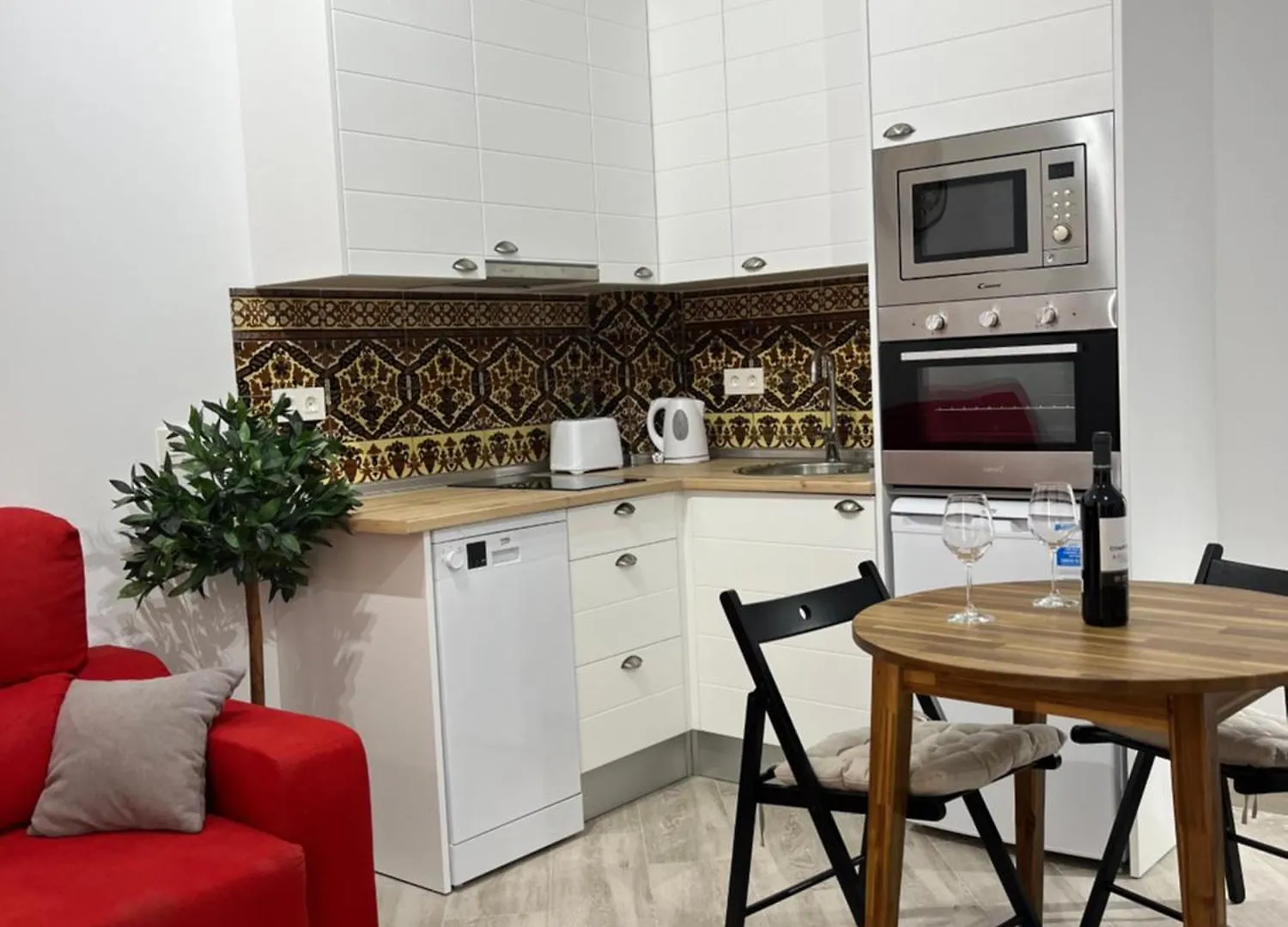 Malasana 51, New Art Apartment, Breakfast Included, Historic Center, Quite Neighborhood, Ml Malaga Apartment