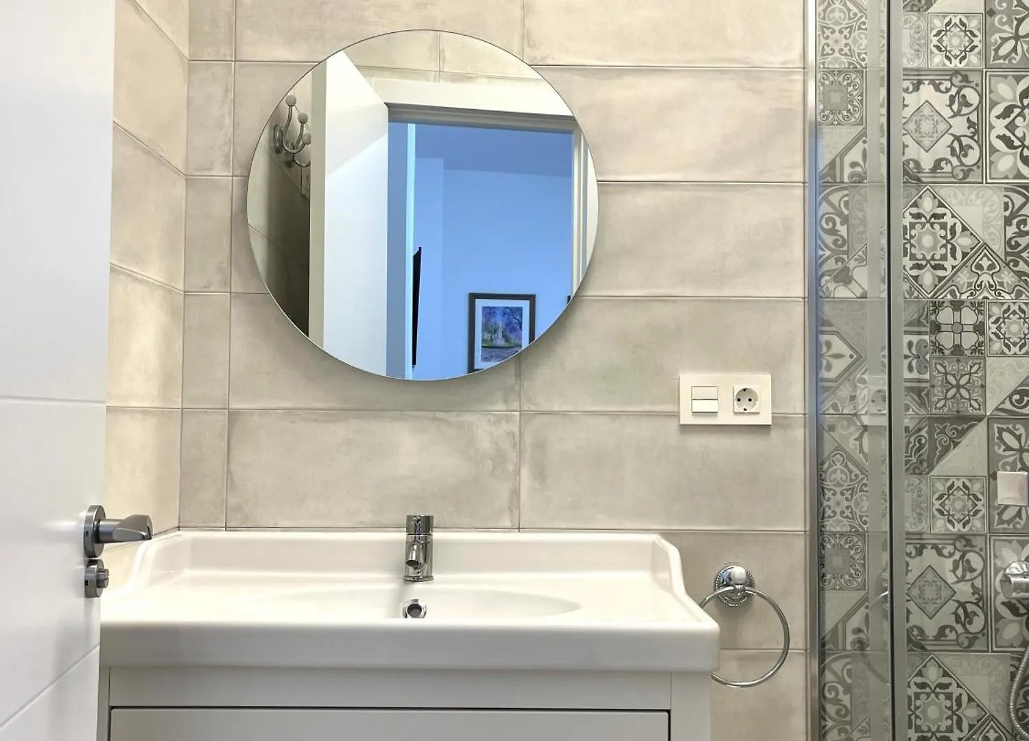 Malasana 51, New Art Apartment, Breakfast Included, Historic Center, Quite Neighborhood, Ml Malaga